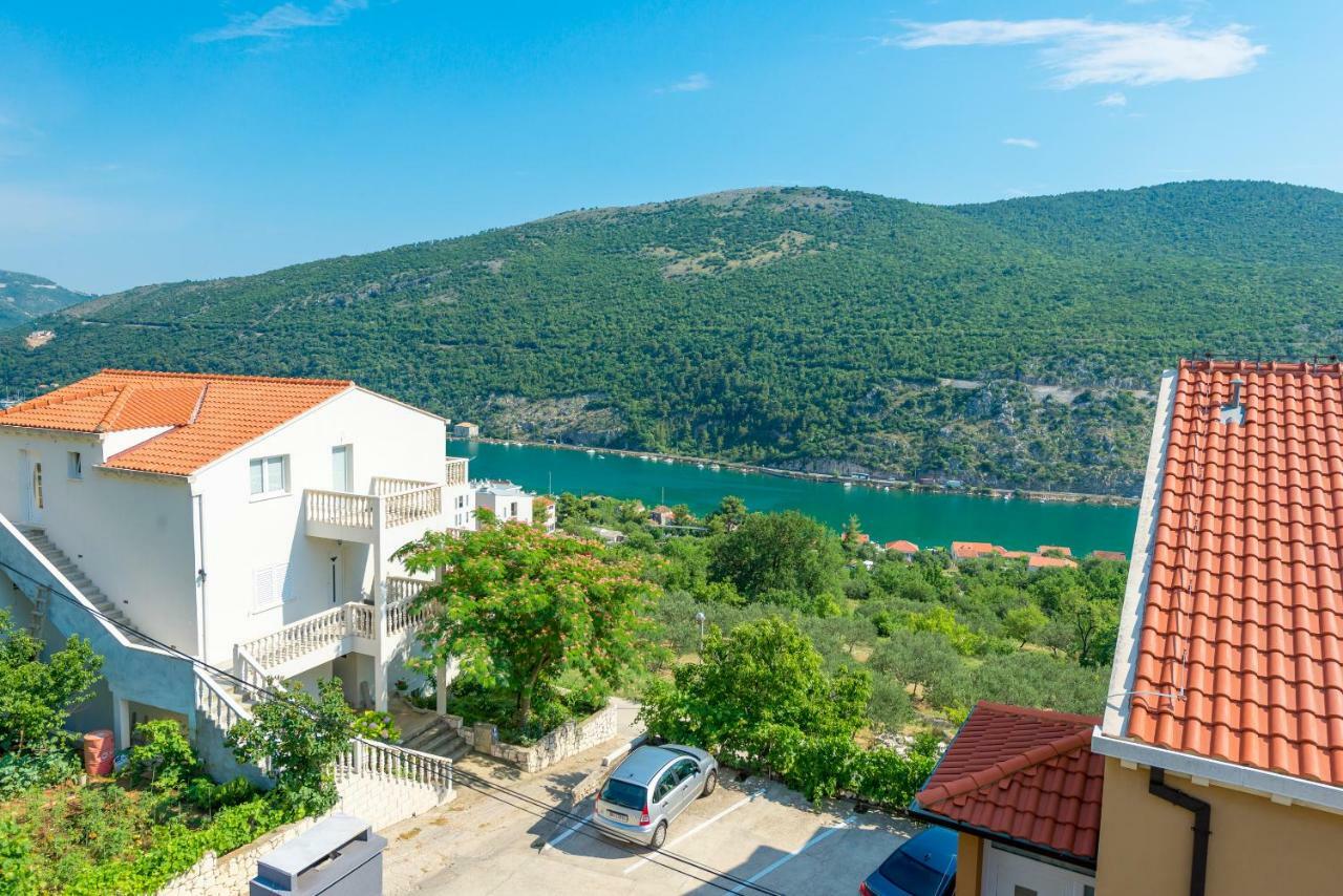 Apartman Pezo *